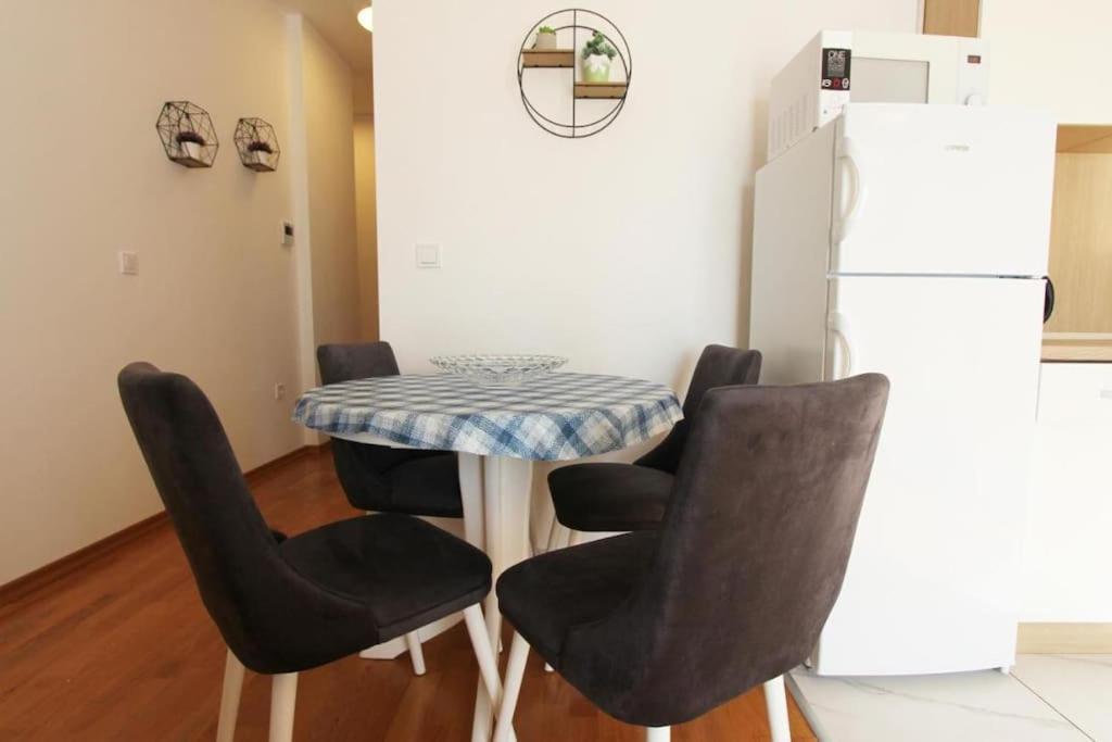 Dubovica Apartment Budva